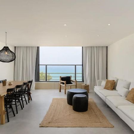 Stylish & Spacious 3 Bedroom Apartment By The Sea Netanja Buitenkant foto