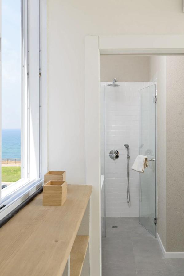 Stylish & Spacious 3 Bedroom Apartment By The Sea Netanja Buitenkant foto