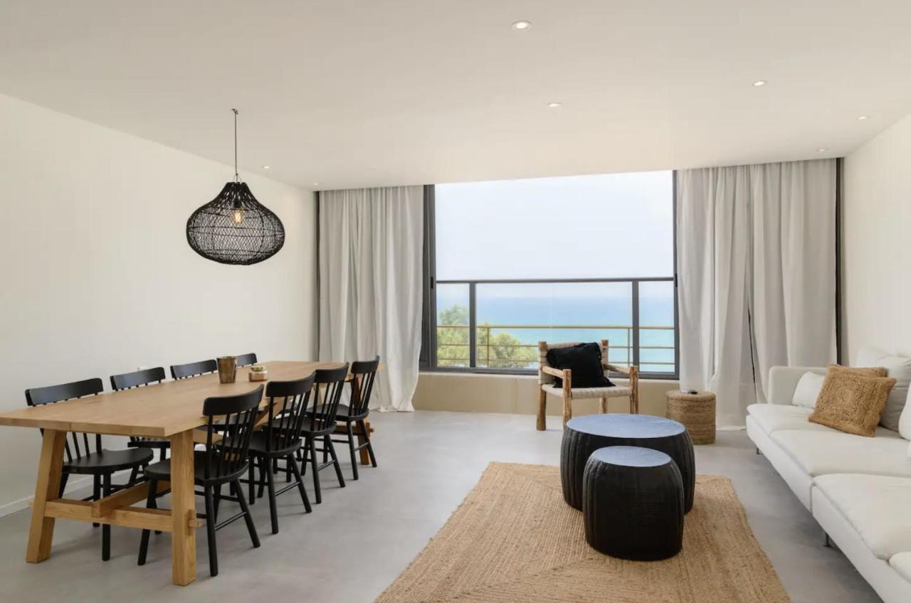 Stylish & Spacious 3 Bedroom Apartment By The Sea Netanja Buitenkant foto