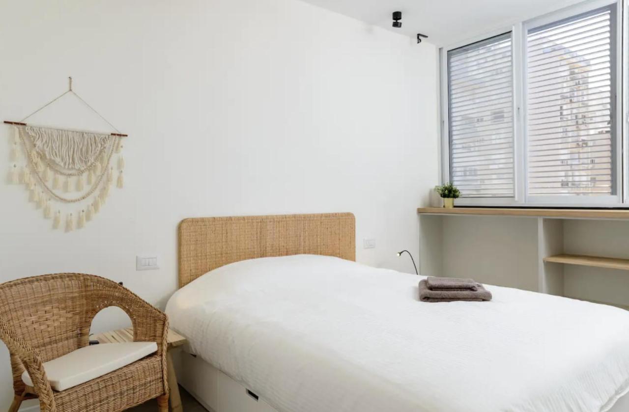 Stylish & Spacious 3 Bedroom Apartment By The Sea Netanja Buitenkant foto